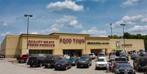 food town new caney